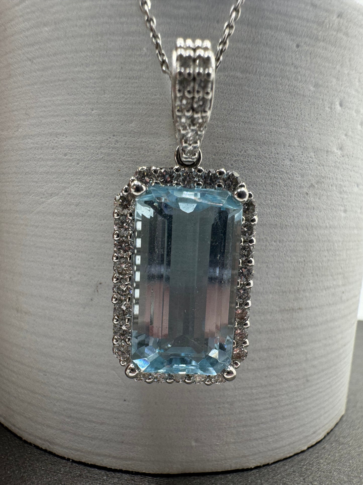 Aquamarine and Diamond pendant