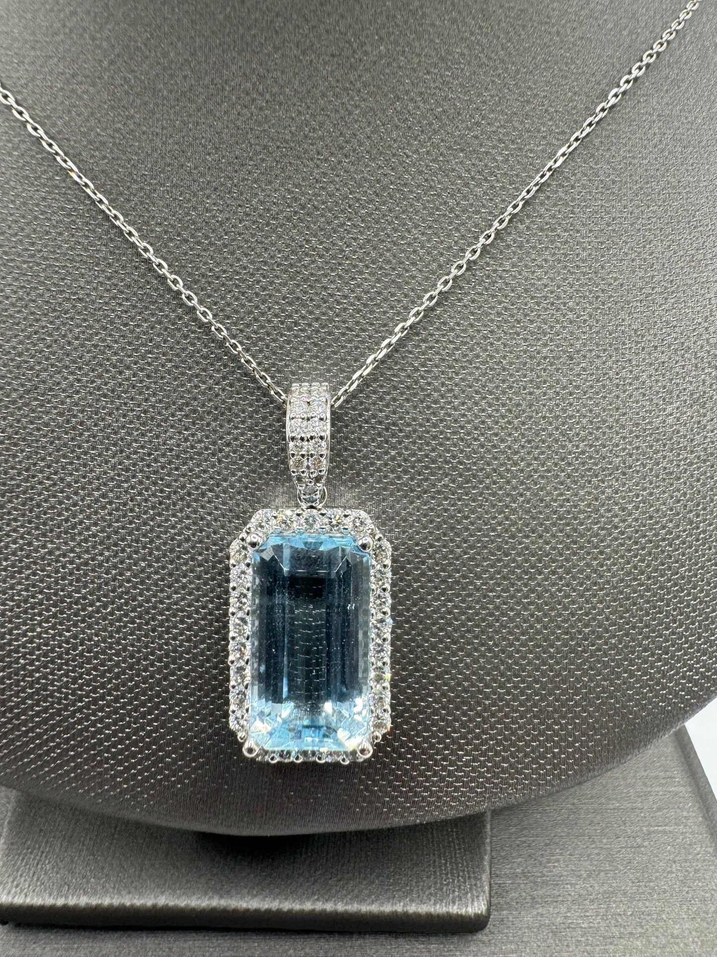 Aquamarine and Diamond pendant