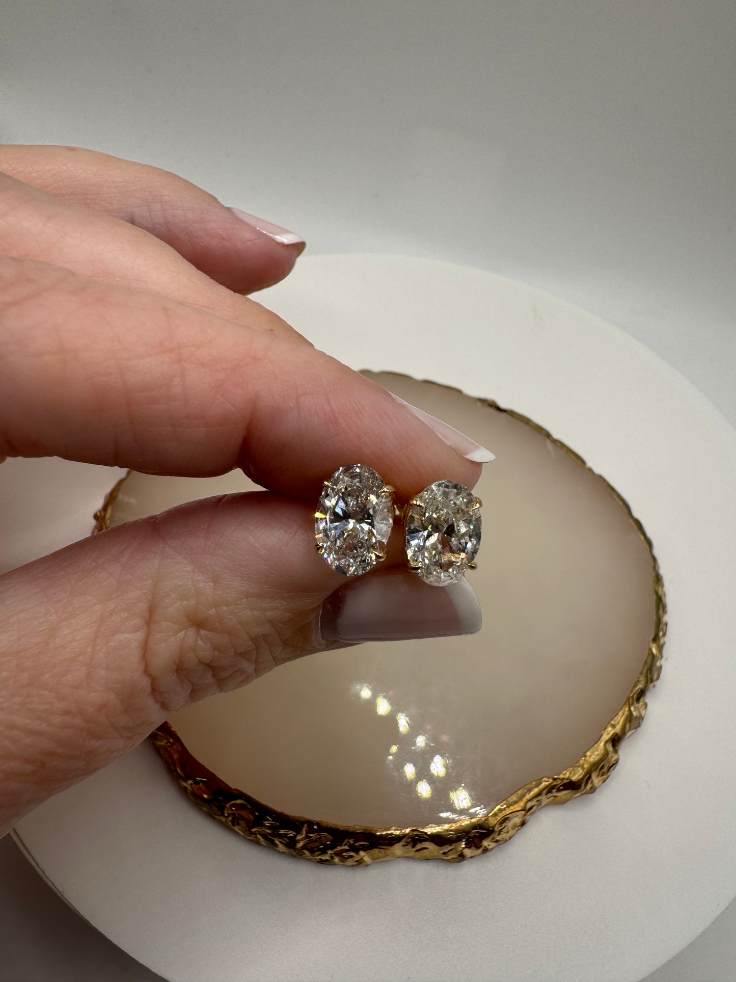 3.14 ctw Oval Studs