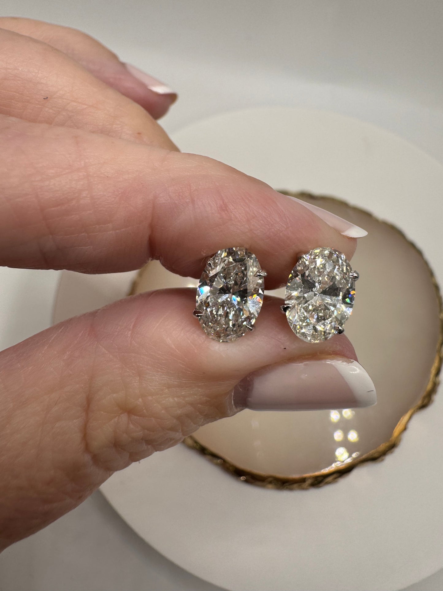 3.14 ctw Oval Studs