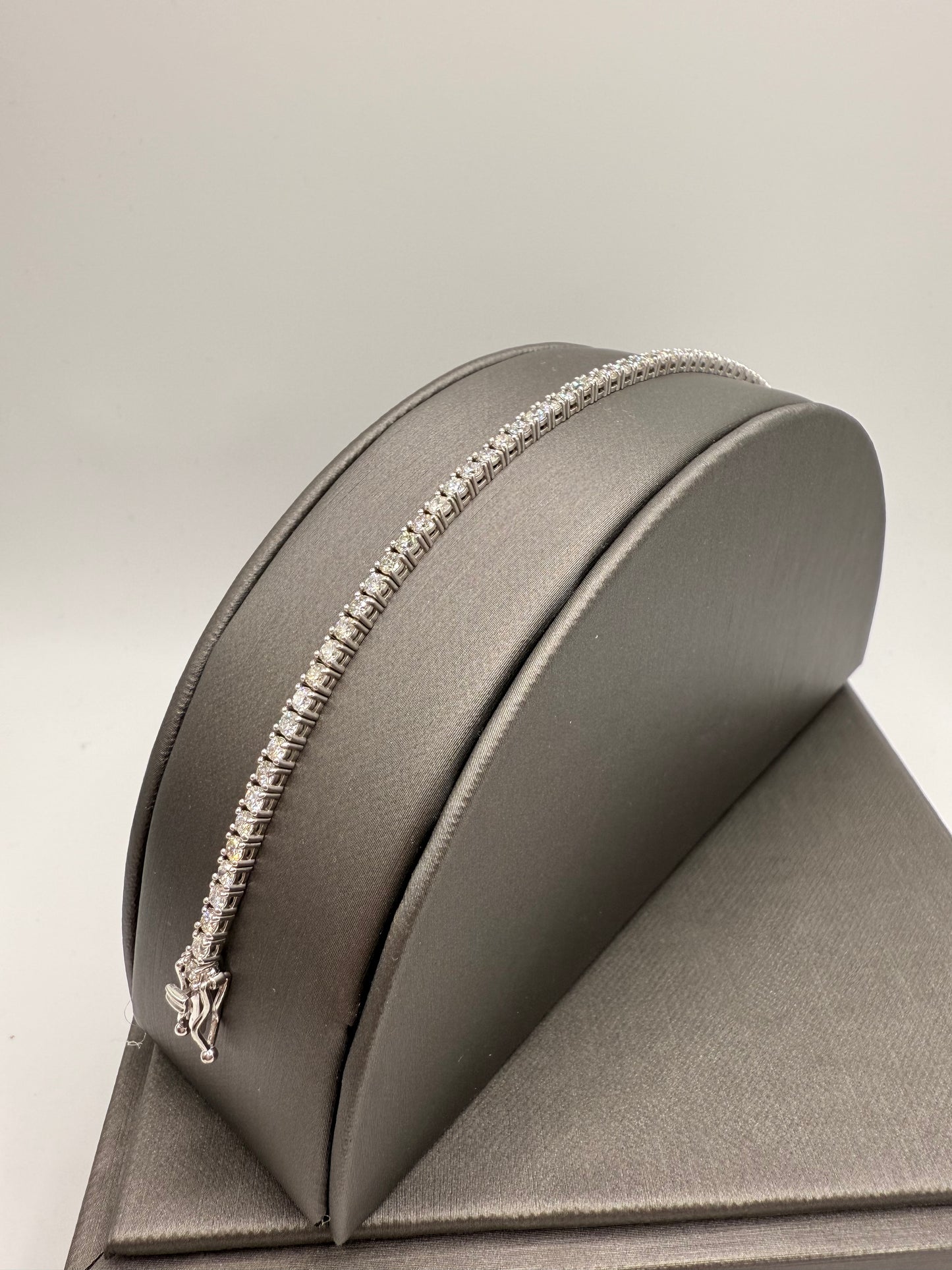 3.12 ctw Natural Diamond tennis bracelet