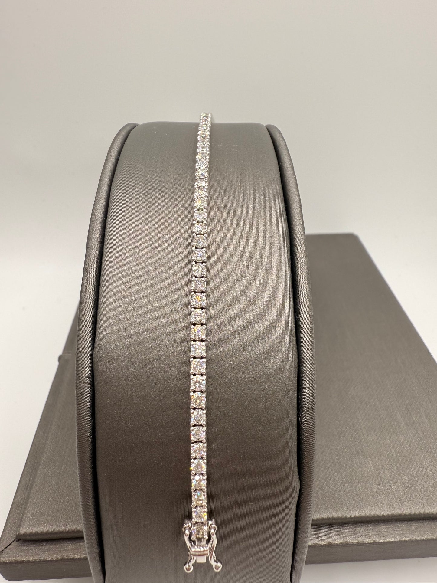 3.12 ctw Natural Diamond tennis bracelet