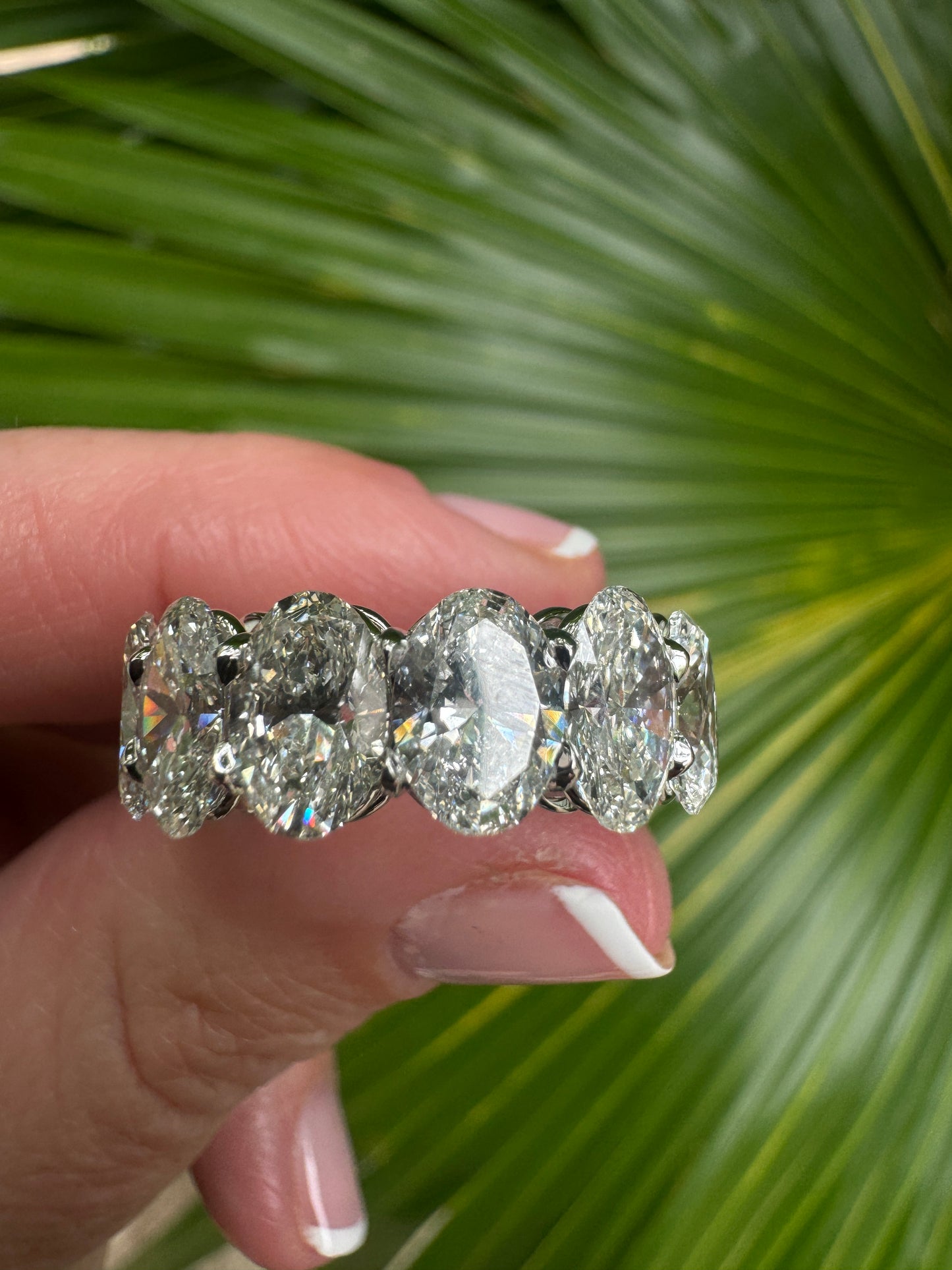 Oval eternity band